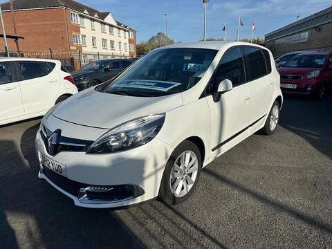 Renault Scenic 1.5 dCi Dynamique TomTom MPV 5dr Diesel Manual Euro 5 (s/s) (110 ps) - U79335