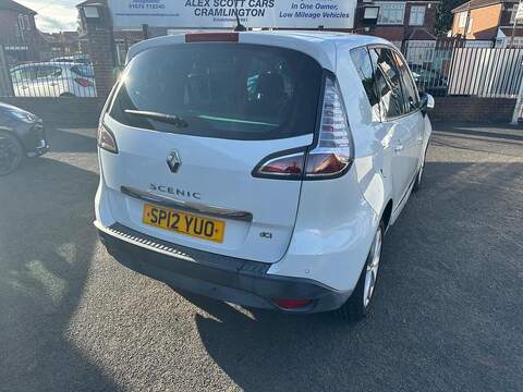 Renault Scenic 1.5 dCi Dynamique TomTom MPV 5dr Diesel Manual Euro 5 (s/s) (110 ps) - U79335