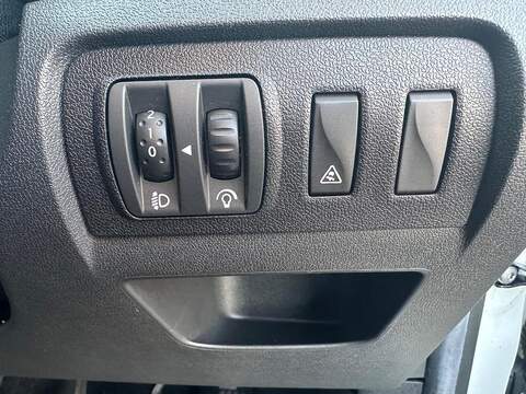 Renault Scenic 1.5 dCi Dynamique TomTom MPV 5dr Diesel Manual Euro 5 (s/s) (110 ps) - U79335