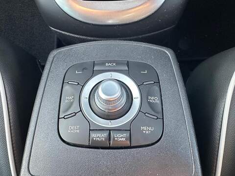 Renault Scenic 1.5 dCi Dynamique TomTom MPV 5dr Diesel Manual Euro 5 (s/s) (110 ps) - U79335