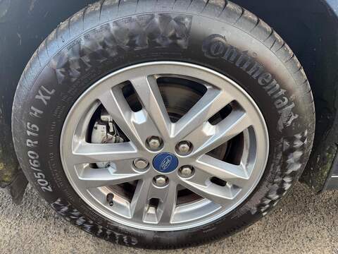 Ford Tourneo Connect 1.5 EcoBlue Titanium Auto Euro 6 (s/s) 5dr - U79336