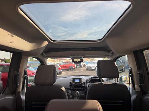 Ford Tourneo Connect 1.5 EcoBlue Titanium Auto Euro 6 (s/s) 5dr - U79336