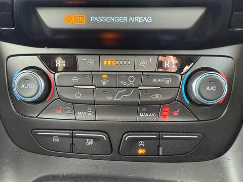 Ford Tourneo Connect 1.5 EcoBlue Titanium Auto Euro 6 (s/s) 5dr - U79336