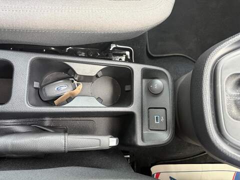 Ford Tourneo Connect 1.5 EcoBlue Titanium Auto Euro 6 (s/s) 5dr - U79336