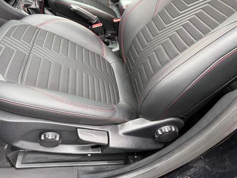 Ford Puma 1.0T EcoBoost MHEV ST-Line X Euro 6 (s/s) 5dr - U79338