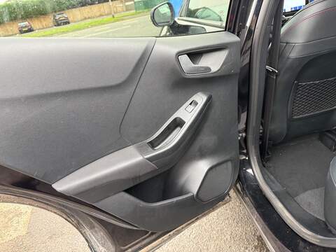 Ford Puma 1.0T EcoBoost MHEV ST-Line X Euro 6 (s/s) 5dr - U79338