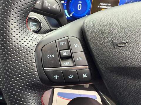 Ford Puma 1.0T EcoBoost MHEV ST-Line X Euro 6 (s/s) 5dr - U79338