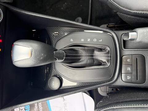 Ford Fiesta 1.0T EcoBoost MHEV Titanium Vignale DCT Euro 6 (s/s) 5dr - U79341