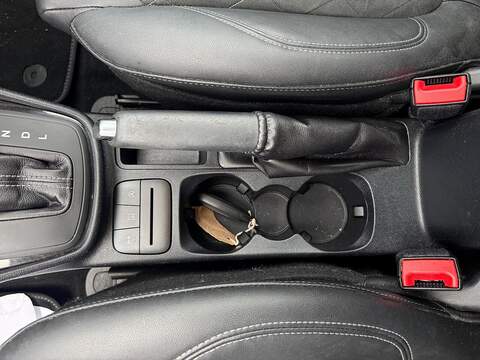 Ford Fiesta 1.0T EcoBoost MHEV Titanium Vignale DCT Euro 6 (s/s) 5dr - U79341