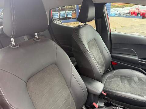 Ford Fiesta 1.0T EcoBoost MHEV Titanium Vignale DCT Euro 6 (s/s) 5dr - U79341