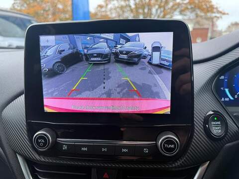 Ford Fiesta 1.0T EcoBoost MHEV Titanium Vignale DCT Euro 6 (s/s) 5dr - U79341