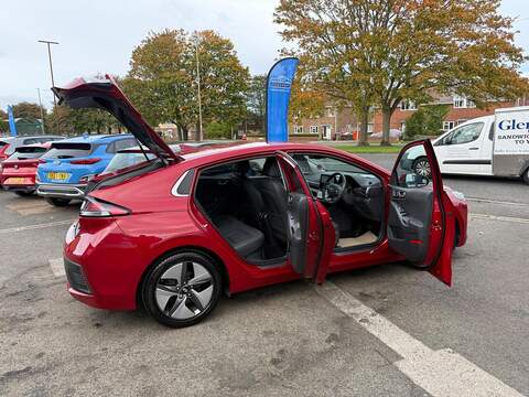 Hyundai IONIQ 1.6 h-GDi Premium SE DCT Euro 6 (s/s) 5dr - U79342