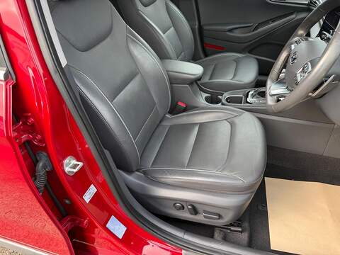 Hyundai IONIQ 1.6 h-GDi Premium SE DCT Euro 6 (s/s) 5dr - U79342