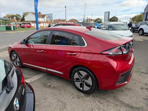 Hyundai IONIQ 1.6 h-GDi Premium SE DCT Euro 6 (s/s) 5dr - U79342