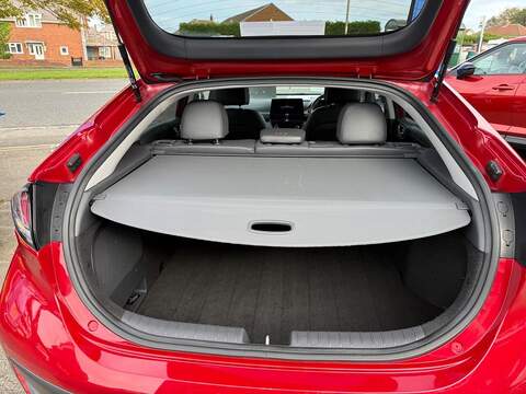 Hyundai IONIQ 1.6 h-GDi Premium SE DCT Euro 6 (s/s) 5dr - U79342