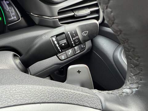 Hyundai IONIQ 1.6 h-GDi Premium SE DCT Euro 6 (s/s) 5dr - U79342