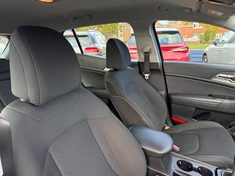 Kia Sportage 1.6 T-GDi MHEV 2 Euro 6 (s/s) 5dr - U79345