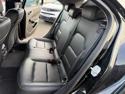 Mercedes-Benz A Class 1.6 A180 Sport Hatchback 5dr Petrol 7G-DCT Euro 6 (s/s) (122 ps) - U79359