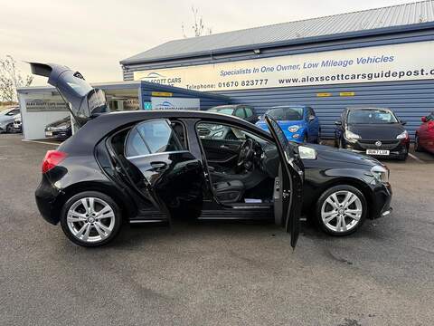 Mercedes-Benz A Class 1.6 A180 Sport Hatchback 5dr Petrol 7G-DCT Euro 6 (s/s) (122 ps) - U79359
