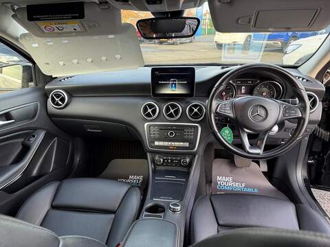 Mercedes-Benz A Class 1.6 A180 Sport Hatchback 5dr Petrol 7G-DCT Euro 6 (s/s) (122 ps) - U79359