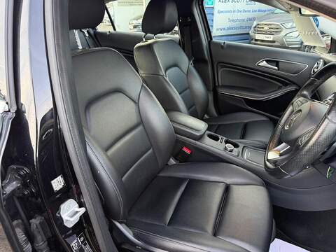 Mercedes-Benz A Class 1.6 A180 Sport Hatchback 5dr Petrol 7G-DCT Euro 6 (s/s) (122 ps) - U79359