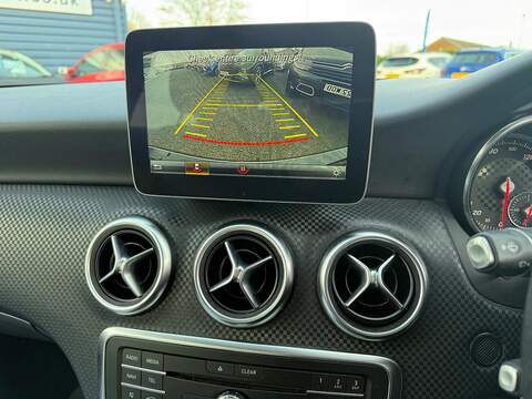 Mercedes-Benz A Class 1.6 A180 Sport Hatchback 5dr Petrol 7G-DCT Euro 6 (s/s) (122 ps) - U79359