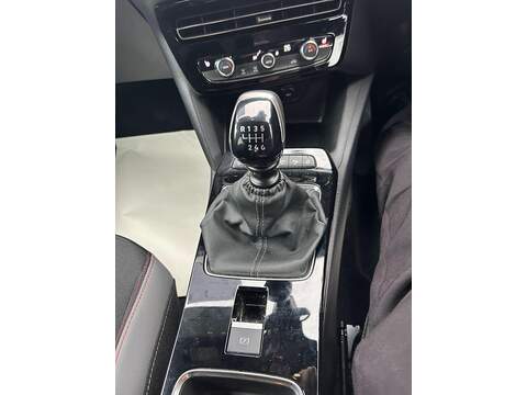 Vauxhall Mokka 1.2 Turbo SRi Premium Euro 6 (s/s) 5dr - U79367