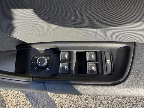 Audi A1 1.0 TFSI 25 S line Sportback S Tronic Euro 6 (s/s) 5dr - U79371