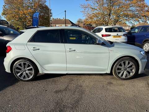 Audi A1 1.0 TFSI 25 S line Sportback S Tronic Euro 6 (s/s) 5dr - U79371