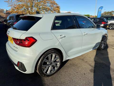 Audi A1 1.0 TFSI 25 S line Sportback S Tronic Euro 6 (s/s) 5dr - U79371