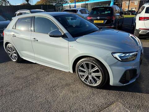 Audi A1 1.0 TFSI 25 S line Sportback S Tronic Euro 6 (s/s) 5dr - U79371