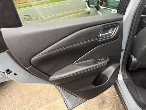 Nissan Qashqai 1.5 h e-POWER Kuro Edition Auto Euro 6 (s/s) 5dr - U79374