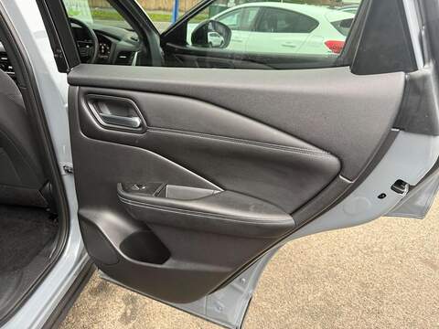 Nissan Qashqai 1.5 h e-POWER Kuro Edition Auto Euro 6 (s/s) 5dr - U79374