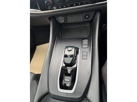 Nissan Qashqai 1.5 h e-POWER Kuro Edition Auto Euro 6 (s/s) 5dr - U79374