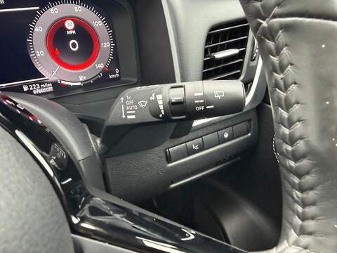 Nissan Qashqai 1.5 h e-POWER Kuro Edition Auto Euro 6 (s/s) 5dr - U79374