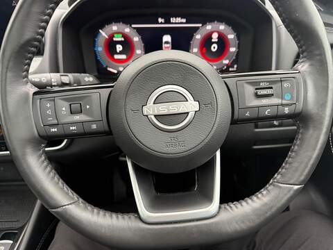 Nissan Qashqai 1.5 h e-POWER Kuro Edition Auto Euro 6 (s/s) 5dr - U79374