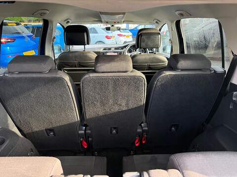 Volkswagen Touran 1.5 TSI EVO SEL DSG Euro 6 (s/s) 5dr - U79376