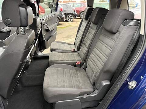 Volkswagen Touran 1.5 TSI EVO SEL DSG Euro 6 (s/s) 5dr - U79376