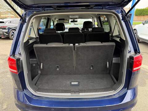 Volkswagen Touran 1.5 TSI EVO SEL DSG Euro 6 (s/s) 5dr - U79376
