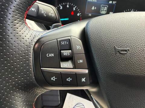 Ford Focus T EcoBoost ST-Line Hatchback 1.0 Automatic Petrol - U79383