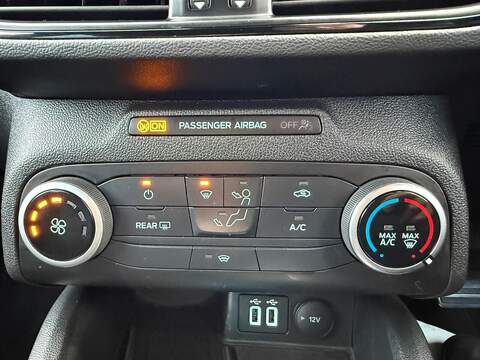 Ford Focus T EcoBoost ST-Line Hatchback 1.0 Automatic Petrol - U79383