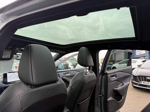 Nissan Qashqai 1.3 DIG-T MHEV Tekna Euro 6 (s/s) 5dr - U79384