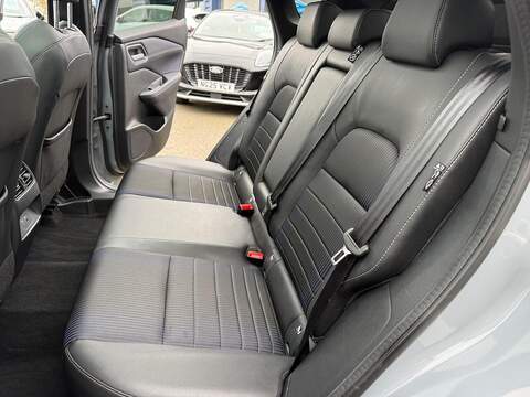 Nissan Qashqai 1.3 DIG-T MHEV Tekna Euro 6 (s/s) 5dr - U79384