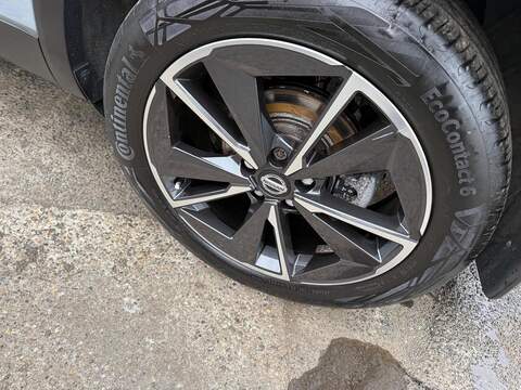 Nissan Qashqai 1.3 DIG-T MHEV Tekna Euro 6 (s/s) 5dr - U79384