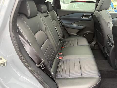 Nissan Qashqai 1.3 DIG-T MHEV Tekna Euro 6 (s/s) 5dr - U79384