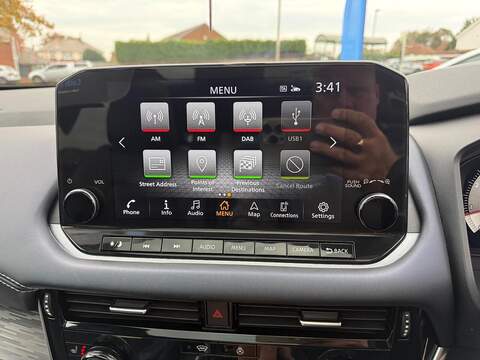 Nissan Qashqai 1.3 DIG-T MHEV Tekna Euro 6 (s/s) 5dr - U79384