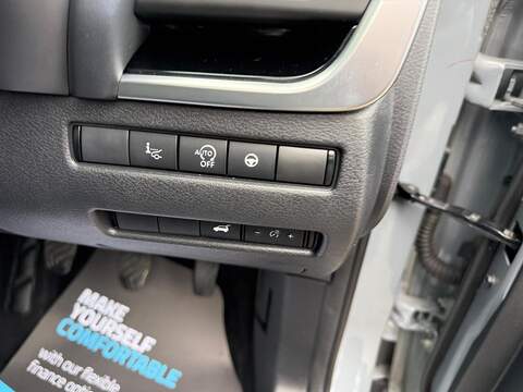 Nissan Qashqai 1.3 DIG-T MHEV Tekna Euro 6 (s/s) 5dr - U79384