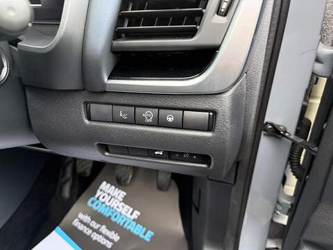 Nissan Qashqai 1.3 DIG-T MHEV Tekna Euro 6 (s/s) 5dr - U79384