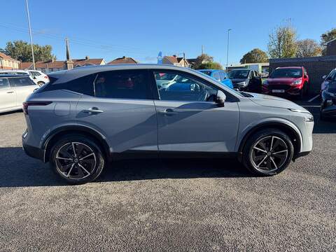 Nissan Qashqai 1.3 DIG-T MHEV Tekna Euro 6 (s/s) 5dr - U79384