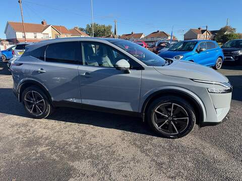 Nissan Qashqai 1.3 DIG-T MHEV Tekna Euro 6 (s/s) 5dr - U79384